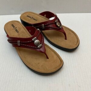 Minnetonka Red Leather Sandals Womens 9W Silverthorne Thong Sandals Flip Flops